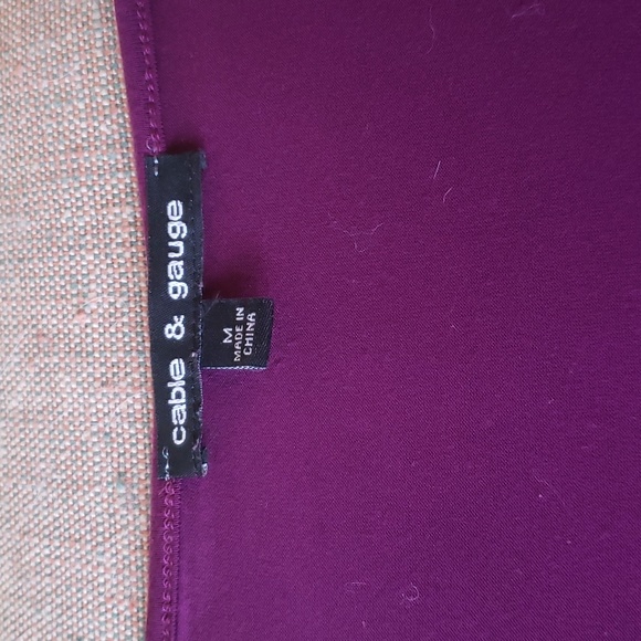 Vibrant, swingy violet top - Picture 5 of 5